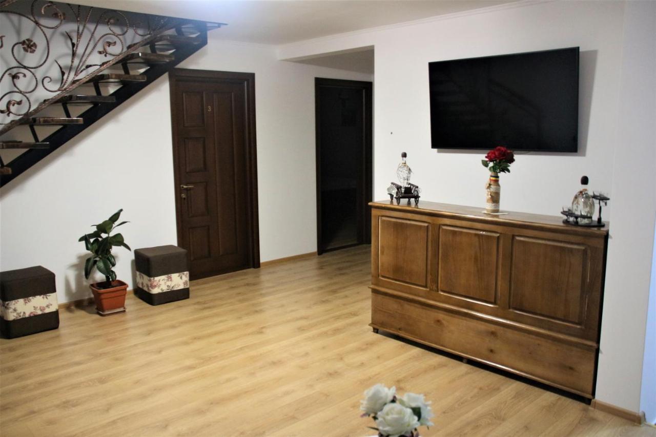 Apartament Casa Sofia Baltatesti Zewnętrze zdjęcie